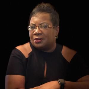 Meet your Posher, Janis